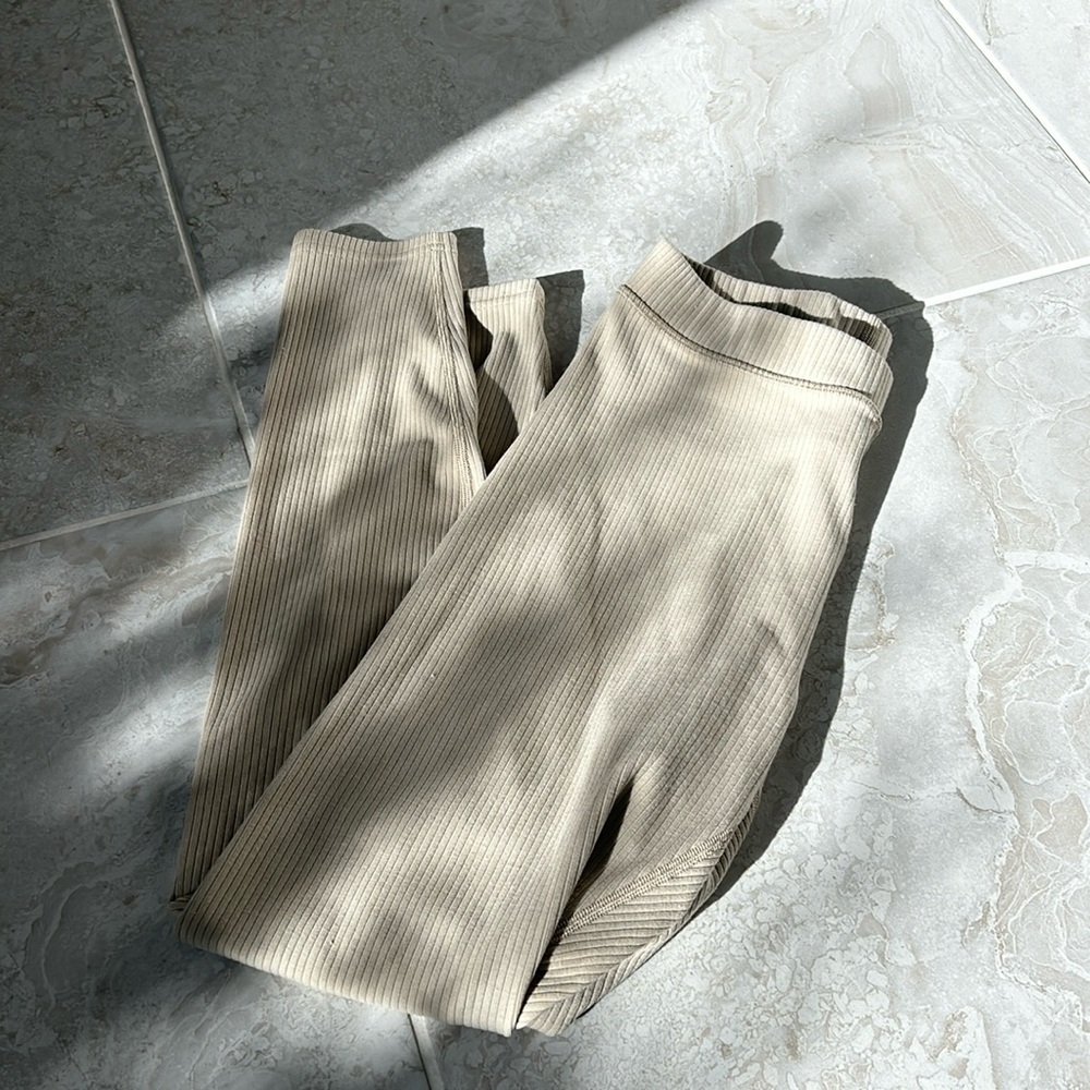 ALO RIBBED HIGH-WAIST 7/8 BLISSFUL LEGGING